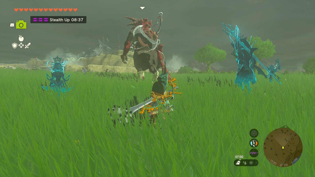 Link sneaks up on a Lynel in Zelda Tears of the Kingdom.